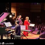 Shun Ishiwaka Instagram - Terumasa Hino Quintet feat, 森山良子 @ 海老名市文化会館 森山良子さんとかなり久々のご一緒でございました🏃‍♂️🏃‍♂️🏃‍♂️🏃‍♂️🏃‍♂️🏃‍♂️🏃‍♂️ありがとうございました！ @terumasahino_official × @ryoko5699 @yusei_takahashi_music @martyhbass