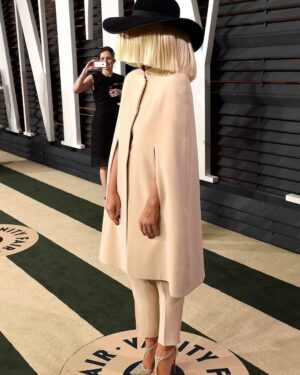 Sia Instagram - Have you ever wanted to own one of Sia’s iconic looks? 👗 Check out the link in bio and bid on this custom Armani two piece, with all proceeds benefiting @myfriendsplace 🏠 - Team Sia #Armani #custom #TeamSia #Sia #MyFriendsPlace