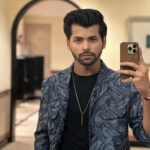 Siddharth Nigam Instagram - Follow lo lo lo karti😌❤️ Styled by - @mishti_k8 @anushkamakhija Outfit - @nm_design_studio #siddharthnigam #thesiddharthnigam #followbysiddharthnigam