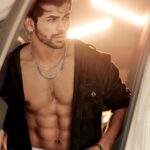 Siddharth Nigam Instagram - Popular ✨🔥 📸: @amitkhannaphotography