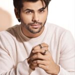 Siddharth Nigam Instagram - Presenting my refreshed profile picture exclusively for my Instagram fam! ✨📸 Captured by-: @amitkhannaphotography