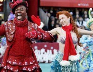 Sierra Boggess Instagram - Happy thanksgiving and #throwbackthursday to #macysthanksgivingdayparade 2008!!!!! @disneyonbroadway @macys with my dearest  @instatituss