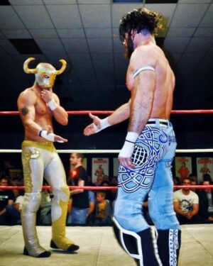 Simon Musk Instagram - Throwback Thursday: Only ever singles encounter with Matt Sydal/Evan Bourne. Southside Wrestling, Nottingham, 2015.

#wwe #ligero #nxtuk #nxt #wrestling #throwbackthursday #tbt #mattsydal #evanbourne #nottingham #2015