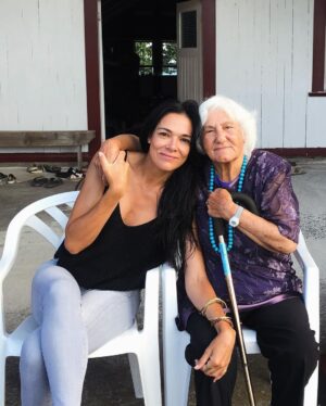 Simone Kessell Instagram - 95 years young my beautiful Nana ♥️ I’m sorry I missed your birthday but looking at you here there will be many more far out look at her (Her secret water cress and boil up) Love you 😘 love my whānau miss you all very much ❣️