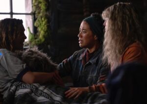 Simone Kessell Instagram - Episode 206 of @yellowjackets holy fuck 😱 I am crushing on my young cast right now ❣️I am so proud to be a part of this mighty ensemble! You are all brilliant and heartbreaking. The writing and direction is superb. Wow.  @lizfgarbus 🙏🏽 #yellowjackets🐝