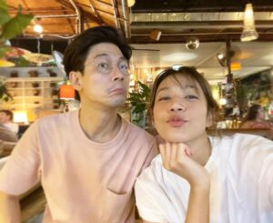Siraphan Wattanajinda Instagram - เราเก่งกันมากเลยกู๋ท็อป 💚 
.
We are back 😎
.
The new chapter begins 💚💚
.
เธอทำหน้าไม่เชื่อฉันหรา …. 🤣 @toppipat