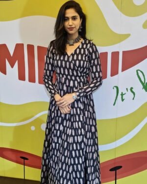 Siri Ravikumar Instagram - Mirchi, always a special place. My first love, my home ❤️ Thank you forever and always! @mirchi_kannada ! 
 .
Wearing this beautiful dress by @yubikastudio pretty jewelry  styled by @saritha.reddy19 ❤️