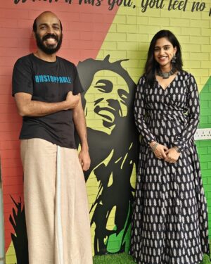 Siri Ravikumar Instagram - Mirchi, always a special place. My first love, my home ❤️ Thank you forever and always! @mirchi_kannada ! 
 .
Wearing this beautiful dress by @yubikastudio pretty jewelry  styled by @saritha.reddy19 ❤️