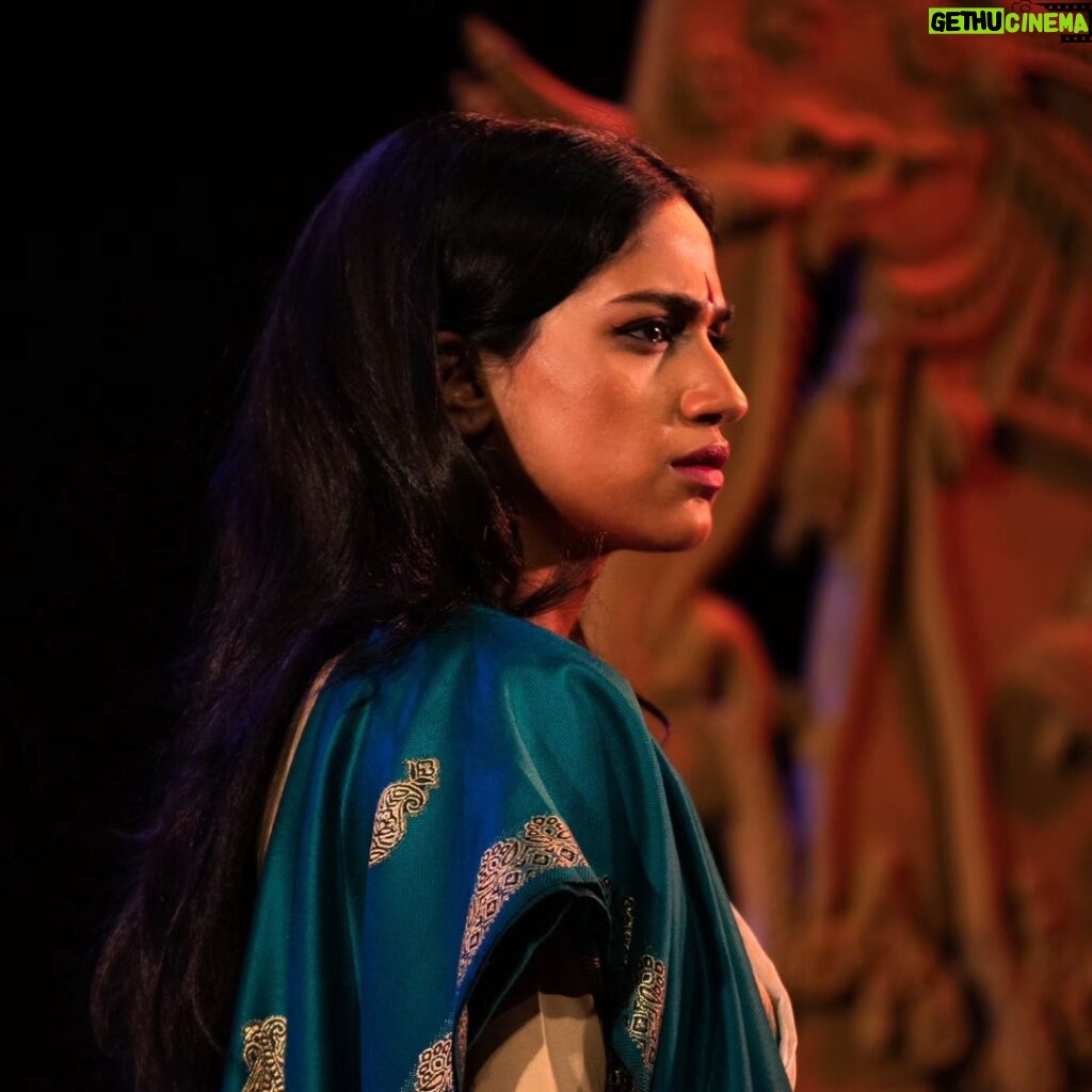 Siri Ravikumar Instagram - Parva Hangover! Was fun playing different roles in this play. Feels great to be back on stage, that too with a play like this! Every grateful 🥲 . @eneno.ase @watch.parva