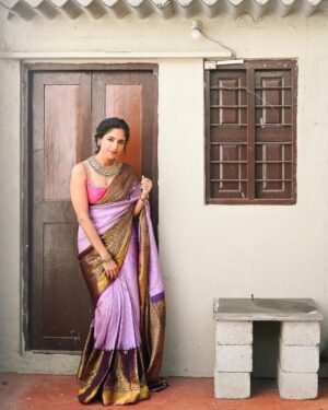 Siri Ravikumar Instagram - Harvesting joy and weaving warmth this Sankranti! 🌾✨ Greetings from Shreevaraa Design Studio 
.
.
Inframe : @siriiravikumar 
Makeup :@makeupstoriesbyyashaswini 
Accessories: @velvetboxby 
Photography: @vageeshkanth 
Location : @shreevaraadesignstudio 
.
.
.
#ShreevaraabyYashaswini #Shreevaraadesignerstudio #designerstudio #bridalcouture #BridesofBengaluru #Sindhuloknath #BridesofIndia #NewBelroad #Brides  #halfsaree #bridaloutfits #bridesofkarnataka #ShreevaraabyYashaswini #Shreevaraadesignerstudio #designerstudio #bridalcouture #BridesofBengaluru #Sindhuloknath #BridesofIndia #NewBelroad #Brides  #halfsaree #bridaloutfits #bridesofkarnataka