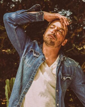 Skeet Ulrich Instagram - Keep your face toward the sunshine and you will not see the shadows!!