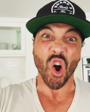 Skeet Ulrich Instagram - I’m ready for you 2020...game face on!!