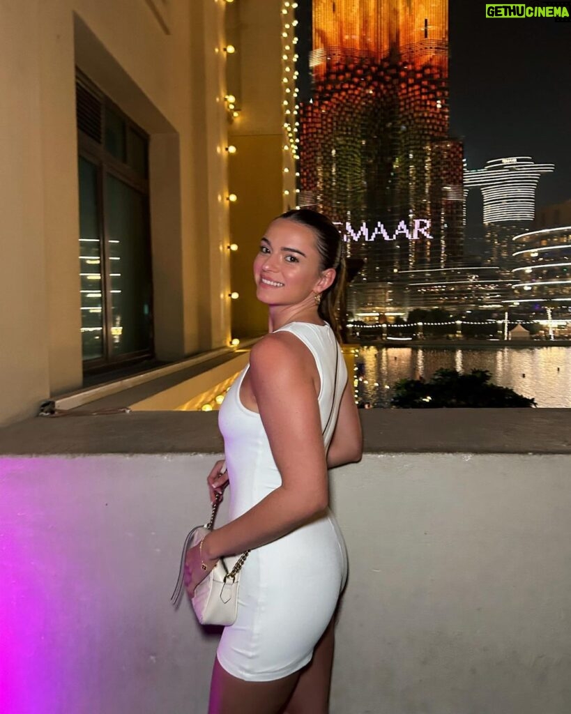 Skye Nicolson Instagram - Sunkissed 💋 Dubai, United Arab Emirates