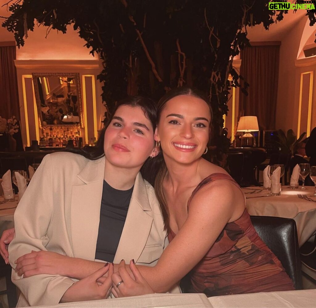 Skye Nicolson Instagram - Im not a regular big sister, I’m a cool big sister 🤭 Rome, Italy