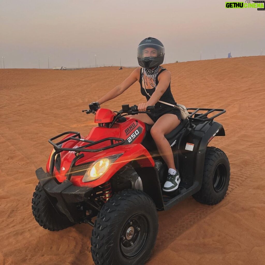 Skye Nicolson Instagram - Been there, dune that 🏜 🌵 🐪 Dubai Desert