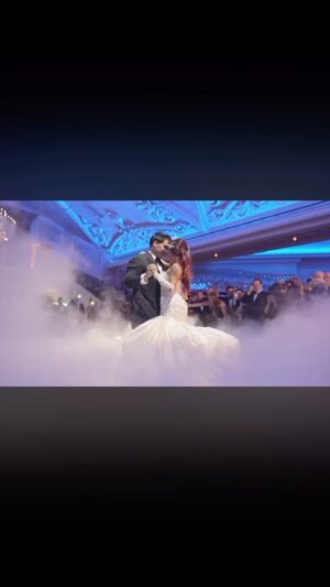 Snooki Instagram - HAPPY 9TH ANNIVERSARY hunnie! @jlavalle5 
We had the best fricken Gatsby Wedding! You will always be my great Gatsby, old sport. 
I’ll love you forever.
CAN WE DO THIS AGAIN FOR 10 YEARS?!