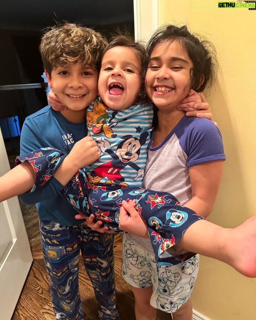 Snooki Instagram - Just a blessed photo dump of my babies 🌎💕