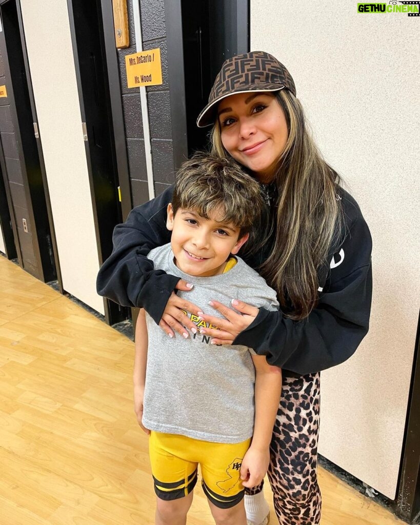 Snooki Instagram - Gotta shout out my baby Lorenzo for killing it in wrestling! It’s in his blood, he’s my champ! 🙏🏽 #wrestlemom #myboy