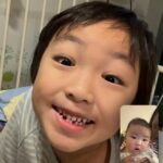 Snow Suen Instagram - 大家放心，Riley嘅情況暫時都ok，不過仲未可以出院，佢感染嘅係腺病毒，最初情況係，喺上星期六朝早，本來參加緊童軍活動，佢突然有少少面青口唇白，然後同我講佢肚痛，跟住我就帶佢返屋企瞓咗一陣，起身佢依然覺得唔舒服，無胃口仲想嘔，跟住就就帶佢去睇醫生，因為有少少感冒症狀+肚痛，2種症狀以上，所以醫生即刻判斷出佢係病毒感染，不過當時未知係邊一種病毒，就叮囑我哋要留意佢返到屋企會唔會發燒，亦開咗好多藥俾我哋，叫我哋留意小朋友如果出現邊種症狀，就用邊種藥！ 當晚佢就開始發燒啦，我哋一路好準時咁俾退燒藥佢食，高燒、低燒藥都有輪流俾，但係佢嘅溫度仍然時高時低，如果係平時嘅感冒發燒，Riley一日就會好返，平時嘅佢亦都唔容易病，但今次我哋都覺得好奇怪，連續幾日都繼續發燒，到咗第三日，佢突然發冷，高燒唔退，我哋就即刻送咗佢去醫院，醫生一見到佢，就判斷出佢係腺病毒，要即刻安排入院，化染嘅結果亦顯示佢真係中咗腺病毒，呢隻病毒傳染性極高，酒精殺唔死，如果中咗，病期亦都好長，亦會反覆感染！ 入院嗰晚佢燒到40.4度，真係好彩我哋有送佢入醫院，醫生安排佢吊鹽水，打點滴，入面有抗生素，仲定時俾退燒藥佢，今日已經係住院嘅第四日啦！精神好咗好多，但係都會突然又燒返！所以仲未可以出院！如果小朋友發燒幾日都未好，家長們真係要留神呀！