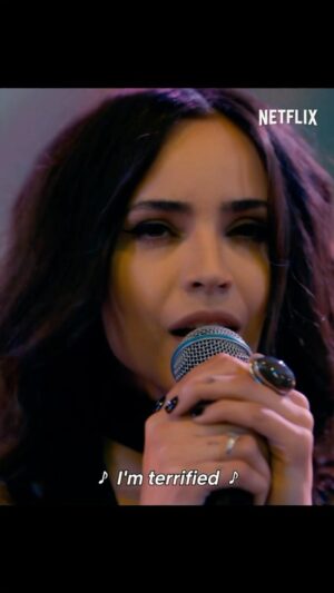 Sofia Carson Instagram - Thank you for loving my Cassie and this song as beautifully as you do💜 My heart is overwhelmed with gratitude. 

VOTE COME BACK HOME for #BestMusicalMoment at the #MTVAwards on @mtv’s stories 💜

My 💜 is yours.