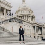 Sofia Carson Instagram - For our girls…#keepinggirlsinschoolact @unicefusa 🤍 Capitol Hill