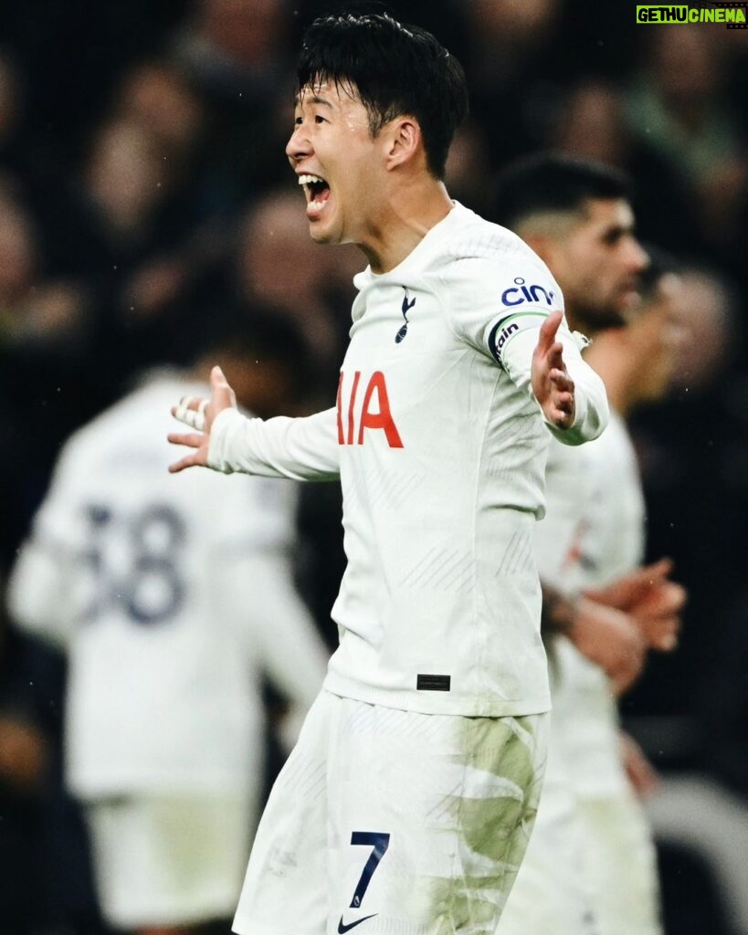 Son Heung-min Instagram - Happy to be back!! We left it late, but with you behind us, we always knew we had a chance for three points. Thank you everyone for your support welcoming me back, it was a tough week but you have all lifted me.  #COYS Tottenham Hotspur Stadium