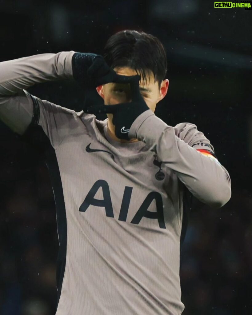 Son Heung-min Instagram - We are a team of fighters and we showed our character today, all fighting until the final whistle together. An important point at a tough place to play. COYS! 🤍 Etihad Stadium