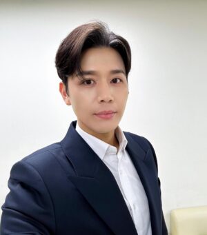 Son Jun-ho Instagram - 매번 멋지게 만들어 주셔서 감사!^^ 

@bit.boot  @vivian.bit.boot  @bit.boot_minzzi