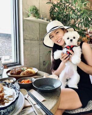 Son Ye-jin Thumbnail - 1.3 Million Likes - Most Liked Instagram Photos