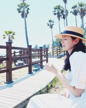 Son Ye-jin Thumbnail - 1.8 Million Likes - Most Liked Instagram Photos