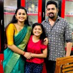 Sona Jelina Instagram - With പത്തരമാറ്റ് @lachudevuz @v.i.s.h.n.u.n.a.i.r Trivandrum, India