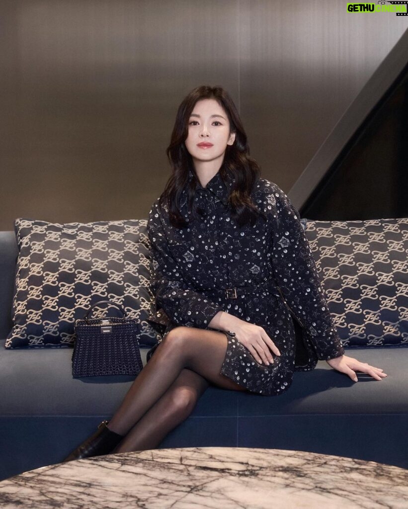 Song Hye-kyo Instagram - @fendi 💛 📷 @mokjungwook