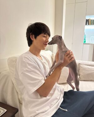 Song Joong-ki Instagram - 