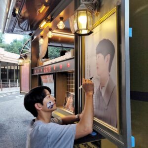 Song Joong-ki Instagram - 재벌집 막내아들 촬영을 응원해주신 모든 분들께 감사드립니다. 덕분에 힘내서 촬영했어요 항상 감사합니다🤍