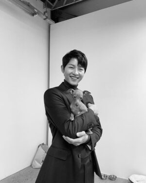 Song Joong-ki Instagram - 
