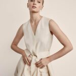 Sophie Turner Instagram - My cover (and one of my favorite shoot days ever) for The Edit is out and I want to live in these clothes forever