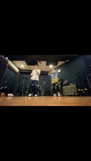 Sota Hanamura Instagram - 先輩の楽曲は絶対に完璧な振付でTikTok撮りたいがために、、、振付師GANMIのメンバーSHUNくんに教わってきました！
これで次の仕事の時にソロで撮ってTikTokにあげられます！
インスタの皆さんには先行で練習動画を公開します！
#nissy
#trippin
#da_ice
#ganmi
#dance
#ganmidance
#shun