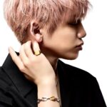 Sota Hanamura Instagram - 僕の誕生日を記念してEMPATHY ALL PEOPLE.でプロデュースしたジュエリーの先行受注が明日で終了です！ ポイントで誕生石のペリドットを使ったり、刻印を入れたりと、誕生日ならではの仕様になっているのでみんなにも気に入ってもらえると嬉しいです！ #EAP #EMPATHYALLPEOPLE #花村想太 @eap.official