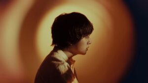 Soushi Sakiyama Instagram - 「燈」MV公開、明日20時

Directed by @a_edak