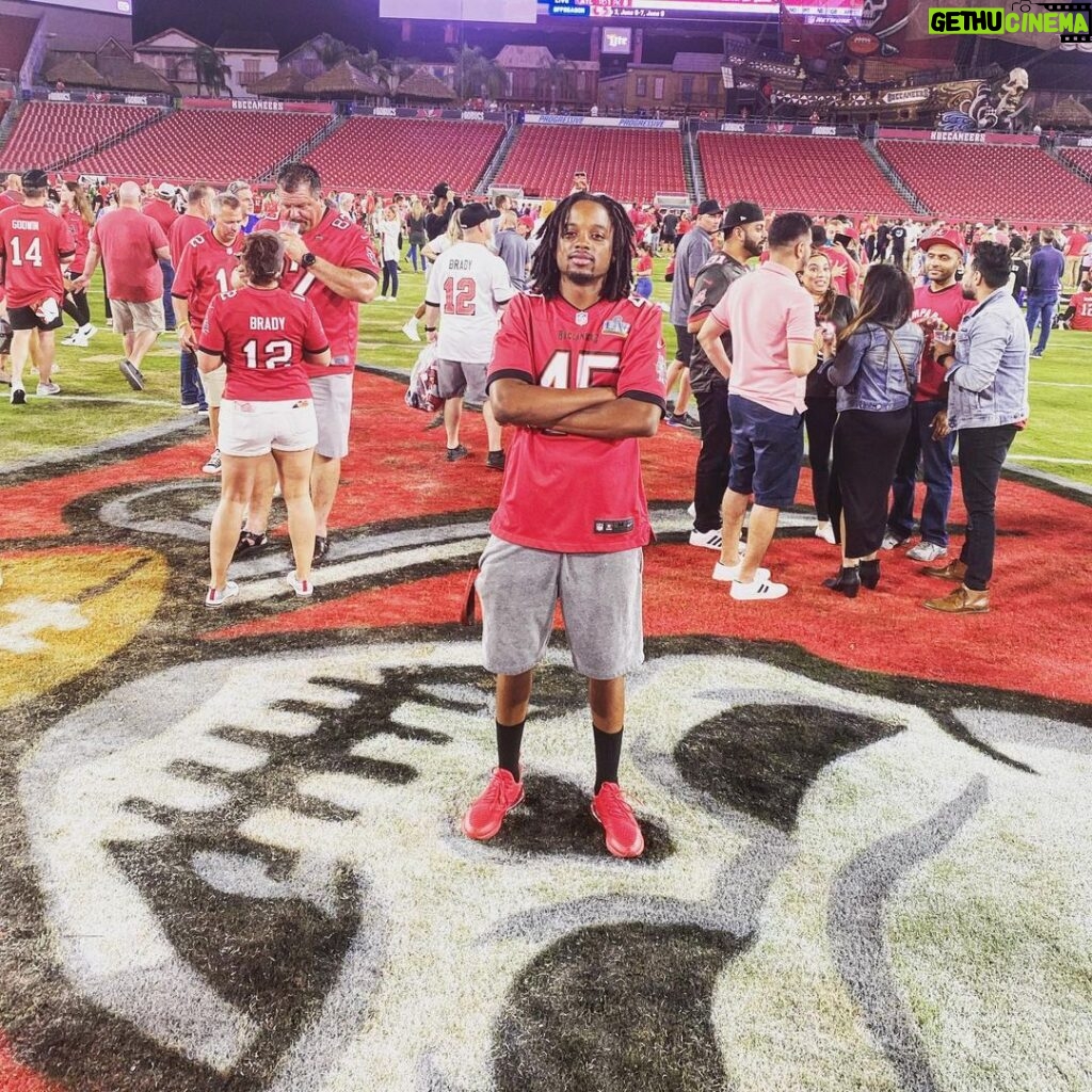 Spoken Reasons Instagram - Tampa Bay ALL Day ⚡️ Raymond James Stadium