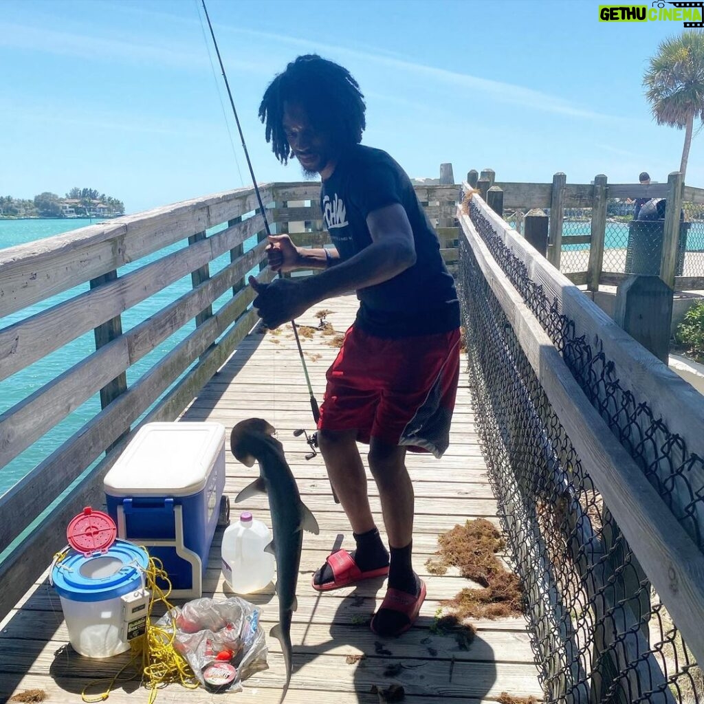 Spoken Reasons Instagram - 1st Post of 2022… Done went out and caught me a damn Bonnethead Shark.. Looks very similar to a Hammerhead. Had to do my research cause at 1st I thought that’s what it was. All I gots to say is this MF’er gave me one of the greatest fights of my life tryna get him out. Pole almost went in the water. Caused a whole scene outchea.. But I came out on top 😂😂😂😂 #FCHW ⚡️ Sarasota, Florida