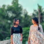 Sreedhanya Instagram - Mythili and Yami Candids from Mazhayethum Munbe❤️✨ 📸 @itsgi_ri97