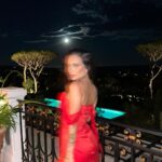 Stéfani Bays Instagram - Deixa eu te apresentar a primeira lua de Agosto. 🌚🌑♥️ Saint-Tropez