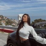 Stéfani Bays Instagram - The sky’s more blue in Malibu 🦋 Malibu Beach