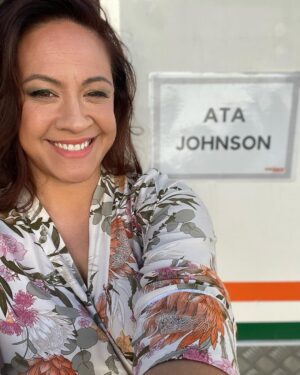 Stacey Leilua Instagram - Milestone moment today finishing filming for the year! A few weeks off now to rest and rejuvenate 🌊☀️📚ready to get back into it in the new year. A BIG shoutout to every single one of our #YoungRock team putting in the hard yards to bring y’all an incredible Season Two, you guys are absolute champs ✊🏽🎬🌺