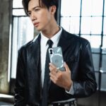Stanley Yau Instagram - 【csl x Nothing 絕配英「縉」 Stanley】 無論係做戲、唱歌定跳舞，我都要同Nothing Phone (2)一樣Keep住Upgrade自己，今次新機嘅金屬外框比上一代更薄、線條更加俐落有型，Phone (2) 採用咗可持續物料製成嘅零件，型格之餘更加係對環境保護作出貢獻，想入手全新Phone (2)就快啲去 csl 啦😎！  💡Nothing Phone (2) 喺 csl 獨家發售*，買機仲享有多重優惠，撳入去 @cslhk 睇詳情啦！ @nothing @synergy_technologies #csl5G #cslxNothing #cslxNothingDanceChallenge #NothingDance #Nothing #NothingPhone2 #Nothinghk #Phone2 *csl 為香港流動通訊網絡商獨家發售 Nothing Phone (2) 手機。