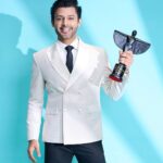 Stebin Ben Instagram - Thank you @lokmat ❤️ Big Thank you #MostStylishPerformer #Grateful