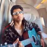 Stebin Ben Instagram - Jamming at 40,000ft @emirates