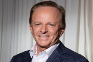 Stefan Dennis Instagram - So terribly sad to hear of the death of Brian Walsh. He meant so to me and a true legend in the television industry. Neighbours would not be where it is today without him. Miss you mate.