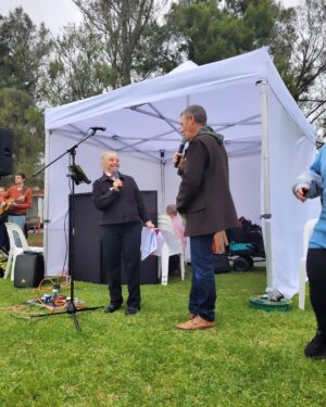 Stefan Dennis Instagram - Had the pleasure of co-hosting Step Up for @downsyndromevic with #katherine.mansour today. What a brilliant turn out considering the weather. Such lovely people to work with. Thank you.